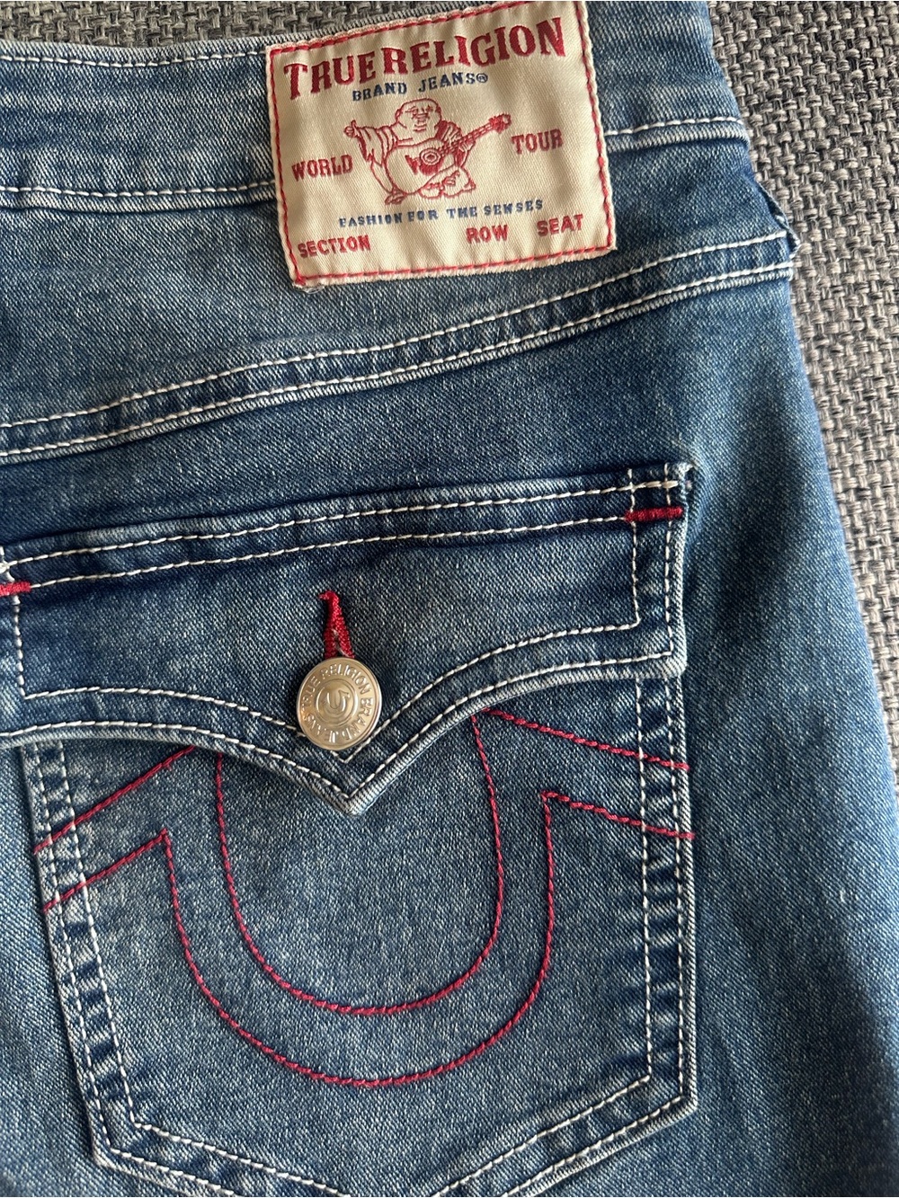 True Religion Mid Rise Bootcut Jeans Red Stitching Size 30